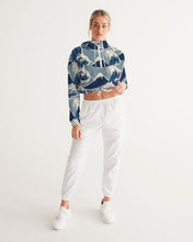 Load image into Gallery viewer, Waves Women's Cropped Windbreaker