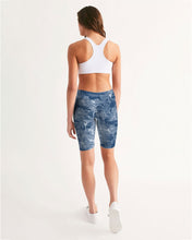 Load image into Gallery viewer, Blue Tiger Scene Women&#39;s Mid-Rise Bike Shorts